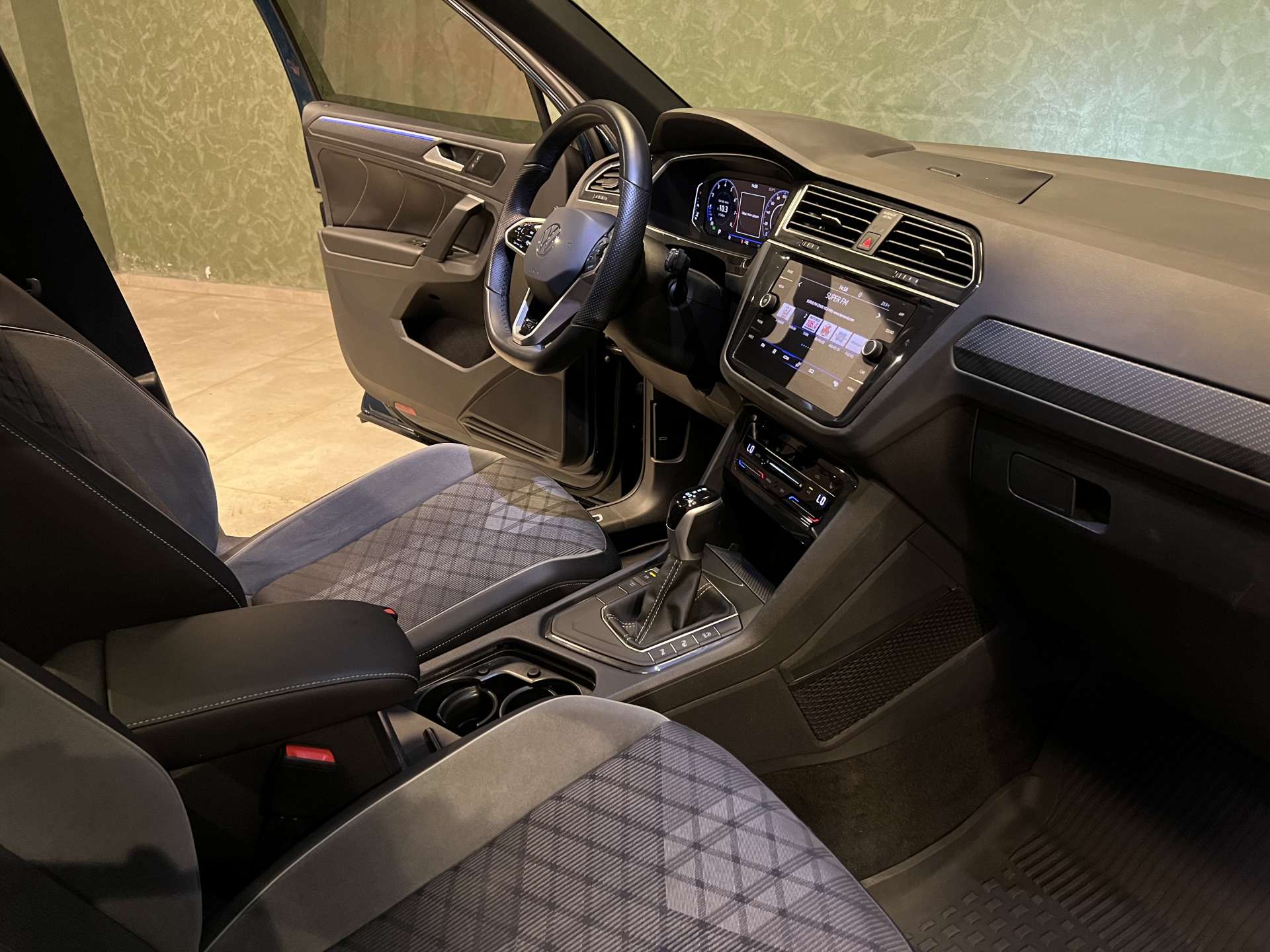 VOLKSWAGEN TIGUAN 1.5 TSI R LİNE DSG